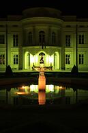 Károlyi Kastély Hotel & Restaurant