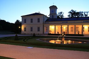 Károlyi Kastély Hotel & Restaurant