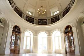 Károlyi Kastély Hotel & Restaurant