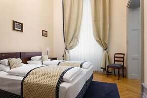 Károlyi Kastély Hotel & Restaurant