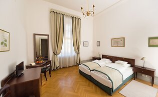 Károlyi Kastély Hotel & Restaurant