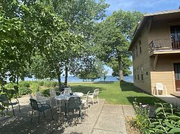 Peters Sunset Beach Resort