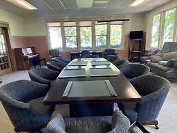 Peters Sunset Beach Resort