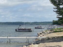 Peters Sunset Beach Resort