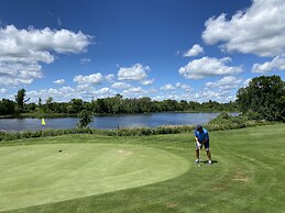 Peters Sunset Beach Resort