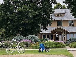 Peters Sunset Beach Resort