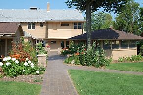 Peters Sunset Beach Resort