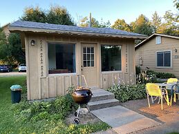 Peters Sunset Beach Resort