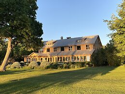 Peters Sunset Beach Resort