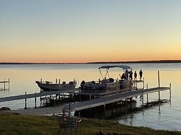 Peters Sunset Beach Resort