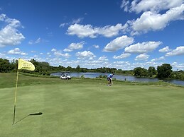 Peters Sunset Beach Resort