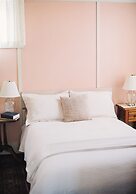 Camellia Inn