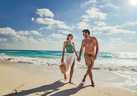 Royal Select at Grand Park Royal Cancun-All Inclusive-Adults Only