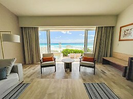 Royal Select at Grand Park Royal Cancun-All Inclusive-Adults Only