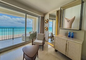 Royal Select at Grand Park Royal Cancun-All Inclusive-Adults Only