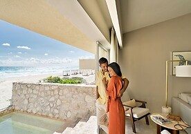 Royal Select at Grand Park Royal Cancun-All Inclusive-Adults Only