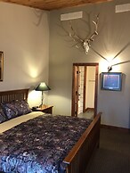 Comstock Premier Lodge