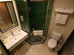 Vatica ZaoZhuang TengZhou Railway Station Hotel