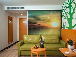 Vatica ZaoZhuang TengZhou Railway Station Hotel