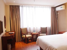 GreenTree Inn Lianyungang Donghai New Bus Station Express Hotel