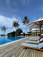 Reethi Faru Resort