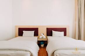 Imperial Suites Serviced Apartment