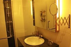 Imperial Suites Serviced Apartment