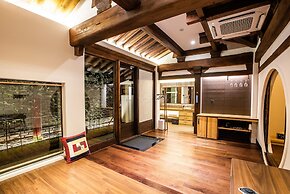 Soi Hanok Stay