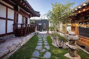 Soi Hanok Stay