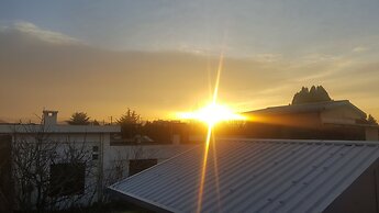 Ninano Guesthouse - Hostel