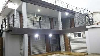 Ninano Guesthouse - Hostel