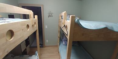 Ninano Guesthouse - Hostel