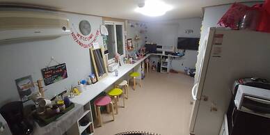 Ninano Guesthouse - Hostel