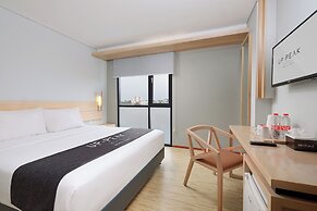 Up-Peak Hotel Simpang Lima Semarang Powered by Archipelago