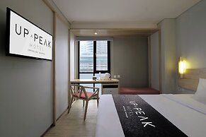 Up-Peak Hotel Simpang Lima Semarang Powered by Archipelago