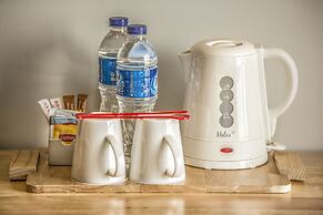 Up-Peak Hotel Simpang Lima Semarang Powered by Archipelago