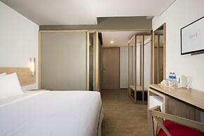 Up-Peak Hotel Simpang Lima Semarang Powered by Archipelago