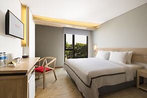 Up-Peak Hotel Simpang Lima Semarang Powered by Archipelago