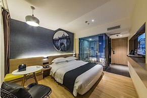 Hollyston Hotel of Chengdu