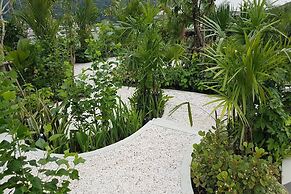 Journeyhub Phuket Patong