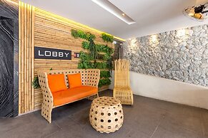 Journeyhub Phuket Patong