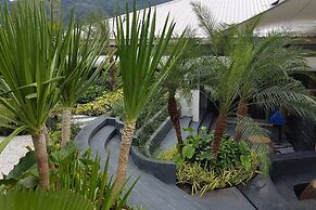 Journeyhub Phuket Patong