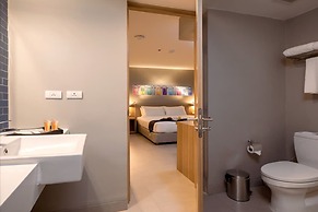 Journeyhub Phuket Patong