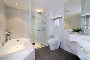 Arden Hotel and Residence