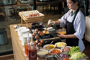 Arden Hotel and Residence