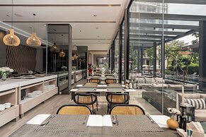 Arden Hotel and Residence