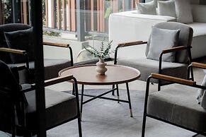 Arden Hotel and Residence