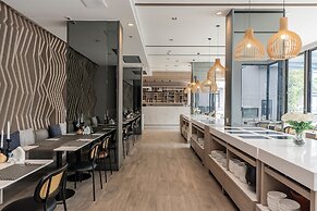 Arden Hotel and Residence