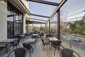 The House Boutique Suites