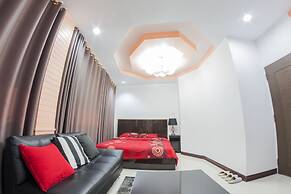 Maximum Luxury Apartment